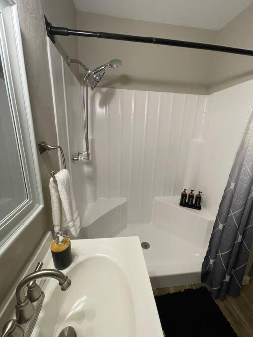 Appartement New Stylish Midtown With One Bedroom *